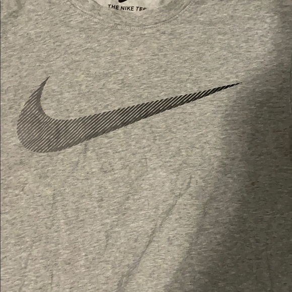 I’m selling a Gray Nike T—shirt. - Picture 2 of 3